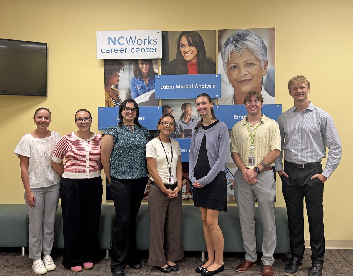 NCCommerce's tweet photo. This #WorkforceWednesday, we're celebrating the interns who spent their summers with N.C. Commerce! ๐ผ
Interns worked across various divisions & experienced first-hand the work that goes into supporting economic prosperity for all North Carolinians.
#Intern4NC @ncworkforce @NCDOA https://t.co/e2X3eGb2EZ