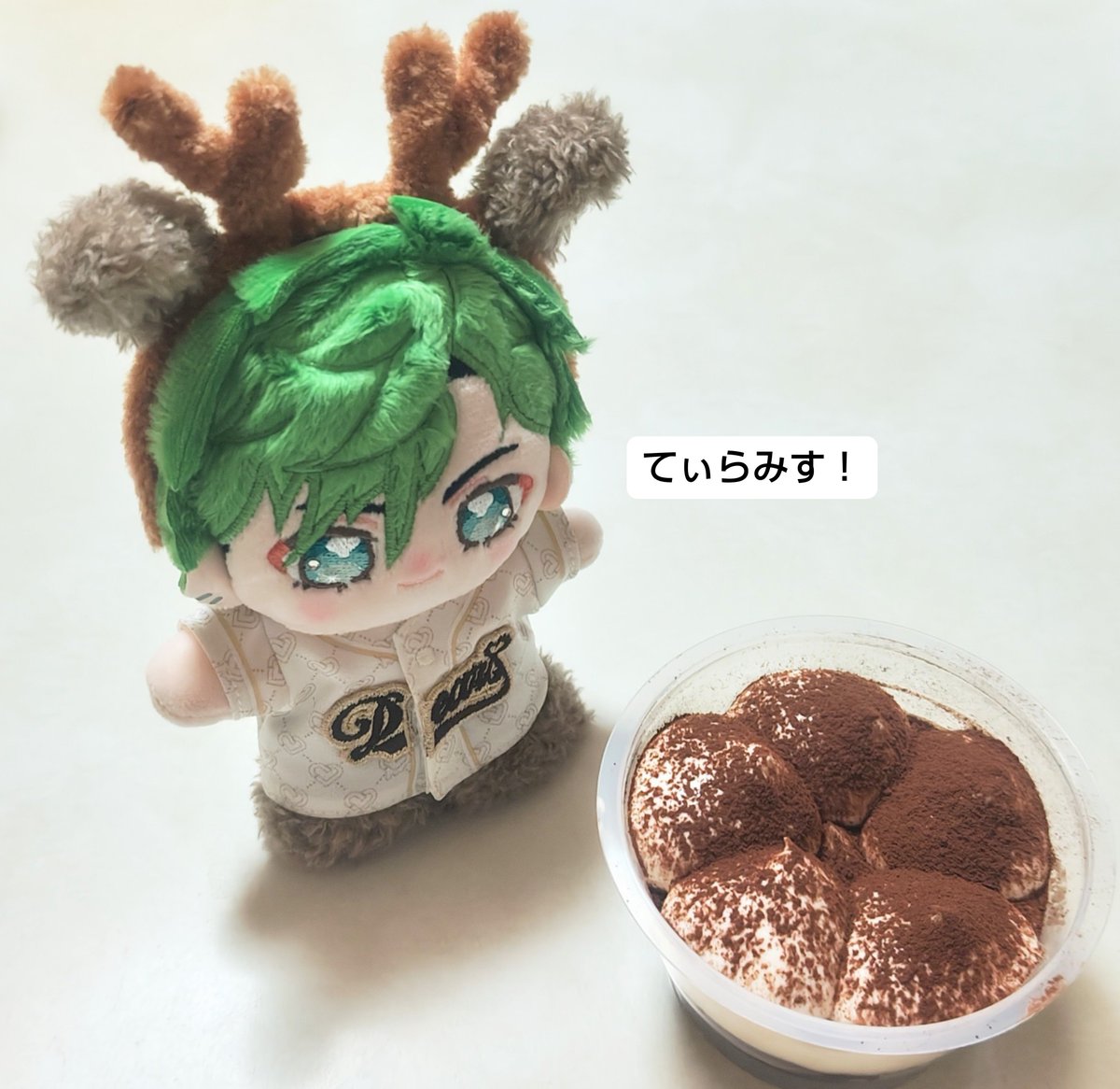 RkokoRko's tweet photo. ジュイスお誕生日おめでとうー！
ティラミスだよ
また今度カフェやケーキ屋さん行こう https://t.co/1DceSX9hsg
