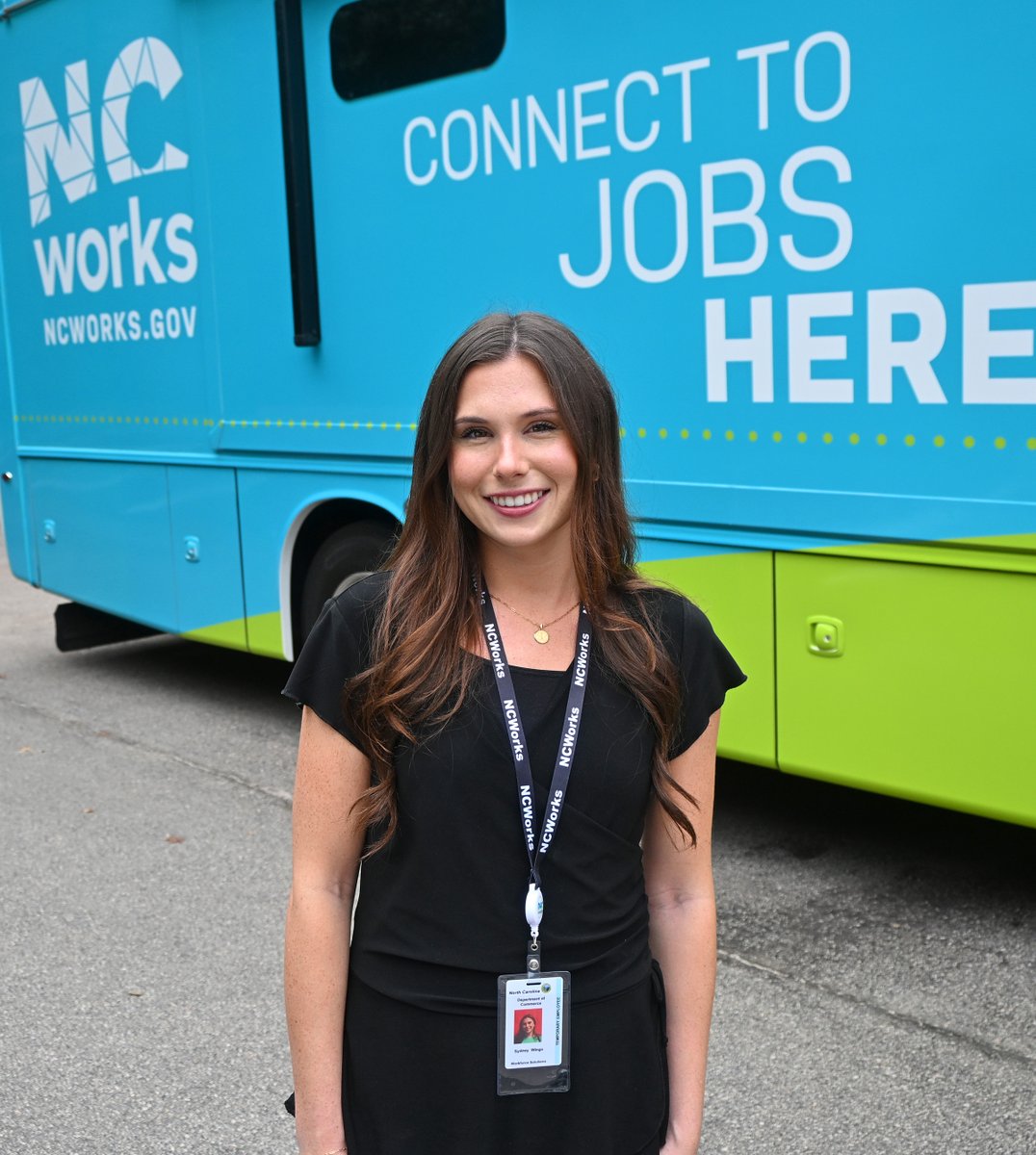 NCCommerce's tweet photo. This #WorkforceWednesday, we're celebrating the interns who spent their summers with N.C. Commerce! ๐ผ
Interns worked across various divisions & experienced first-hand the work that goes into supporting economic prosperity for all North Carolinians.
#Intern4NC @ncworkforce @NCDOA https://t.co/e2X3eGb2EZ