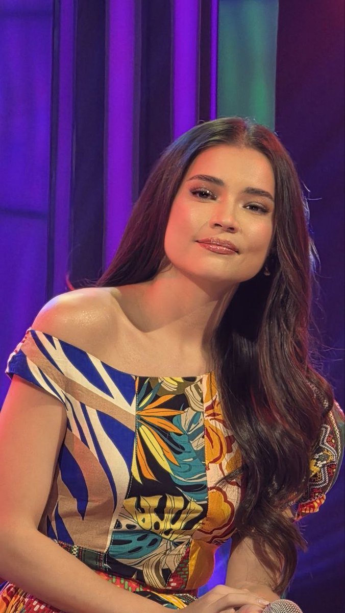 CybeRhians's tweet photo. Our Infinite Star, Rhian on TiktoClock always shining with grace, elegance, and timeless charm. 🤍

#RhianRamos #InfiniteStar
@whianwamos https://t.co/XvFX1dHRPS