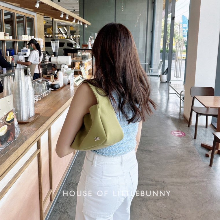 oopsimsorryx_'s tweet photo. #ส่งต่อกระเป๋า house of little bunny
ตอนซื้อมาประมาณ990 🏷️ ส่งต่อ 350 บาท รวมส่ง

 มีสายยาว+กระเป๋าลูกด้านใน
แต่ไม่มีกล่องกับถุงผ้านะคะ สนใจทักdm
#ส่งต่อกระเป๋ามือสอง #ตลาดนัดกระเป๋ามือ2 #กระเป๋าแบรนด์ไทย #ส่งต่อatreasurebox #ส่งต่อgentlewoman #ส่งต่อhouseoflittlebunny https://t.co/rlLwjqGlXI