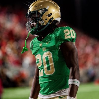 CoachZackGoodFB's tweet photo. '28 Preseason Head Hunter RB Rankings
1. @ECaswell15 5'11 185 Christian Brothers, TN
2. @Ahmad_04_King 5'11 195 Buford, GA
3. @NehemiahEngle12 5'9 185 Hughes, OH
4. @JayShade23 5'8 190 Rogers, AR
5. @JacobRambalski2 5'8 170 Tuckahoe, NY
6. @Landyn_Roberts7 5'10 165 South Granville, NC
7. @NorthrupK97812 5'9 175 Pacific Grove, CA
8. @SimmondsMyles 5'8 150 Wood-Ridge, NJ
9. @Gabeking08 5'0 185 St. Joseph, MI
10. @kamarion_5 5'8 185 Beech Grove, IN