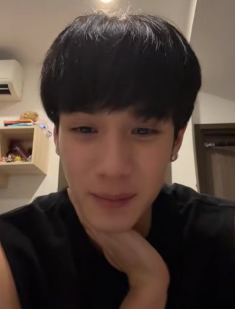 nampingui's tweet photo. how can this cute boy be raising rexxa to be a bad boy 😭

#surfjava #javabh https://t.co/iUXmzbfZzN