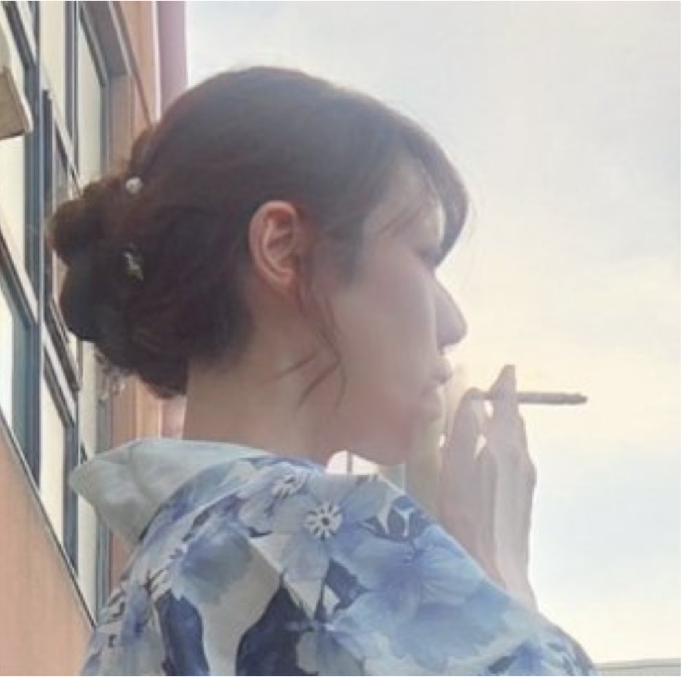 anms_84's tweet photo. これは横から見てもブスってわかるな。 https://t.co/W1XRLB1uqs