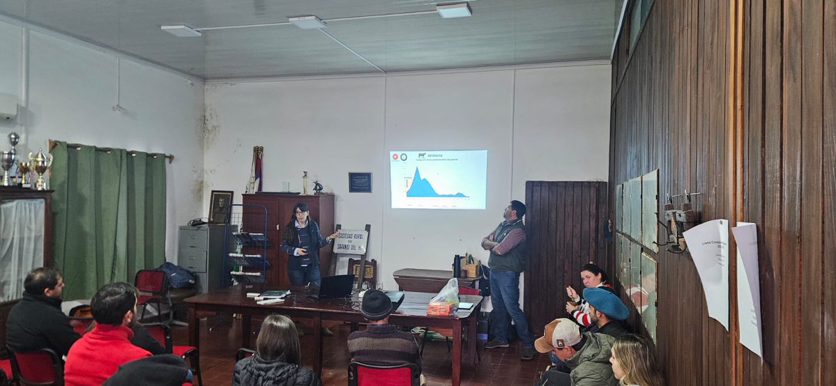 PlanAgro's tweet photo. #Ayer en📍Sarandí del Yí,Durazno
📚Módulo 3
Curso teórico/práctico
✔️Manejo de establecimientos ganaderos
#ManejoSanitario #vacunos #ovinos #BienestarAnimal #BuenasPrácticas
➕ℹ️🖼️👉 https://t.co/ZnQhvFApHC
@sfa_SdiDelYi @CalFogon @SUL_uy @pulgaterra #PlanAgro https://t.co/a5grR6w4Xf