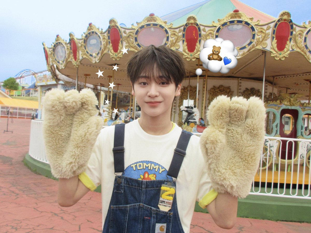 Official_VIBY's tweet photo. .˚⊹ ⁺‧ 𝔾𝕠𝕥𝕔𝕙𝕒 ‧⁺ ⊹˚.
⁡
#VIBY #バイビー
#KOTARO
#VIBY_Gotcha #VIBY_ガチャ
#RiiMJ https://t.co/VMSnCk03Zt