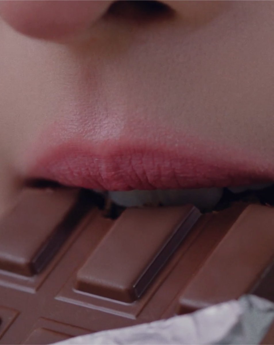 bkpphome's tweet photo. ฟันกับปากคล้ายณิชามากก น้องพีจะเป็นพระเอก mv จริงมั้ยยยย😳🫠

#YourCandy_MVTeaser https://t.co/dVFyzFQpL6