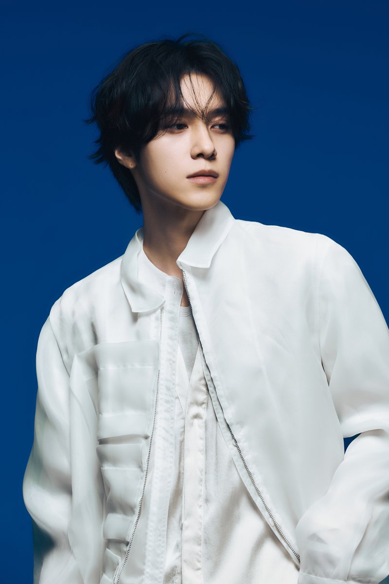 WayV_official's tweet photo. WayV 'Vision Wings' Teaser: shén #HENDERY

WayV The 8th Mini Album 【Vision Wings】
➫ 2026.08.10 (CST/KST)  

💿Pre-order
https://t.co/RwlOpqnmZr

EVERYTHING, ALL AT ONCE, NEO
https://t.co/K8oziWjjLn

#WayV #威神V #鸢
#WayV_VisionWings
#NCT_10TH_ANNIVERSARY https://t.co/w4uDnq6jaj