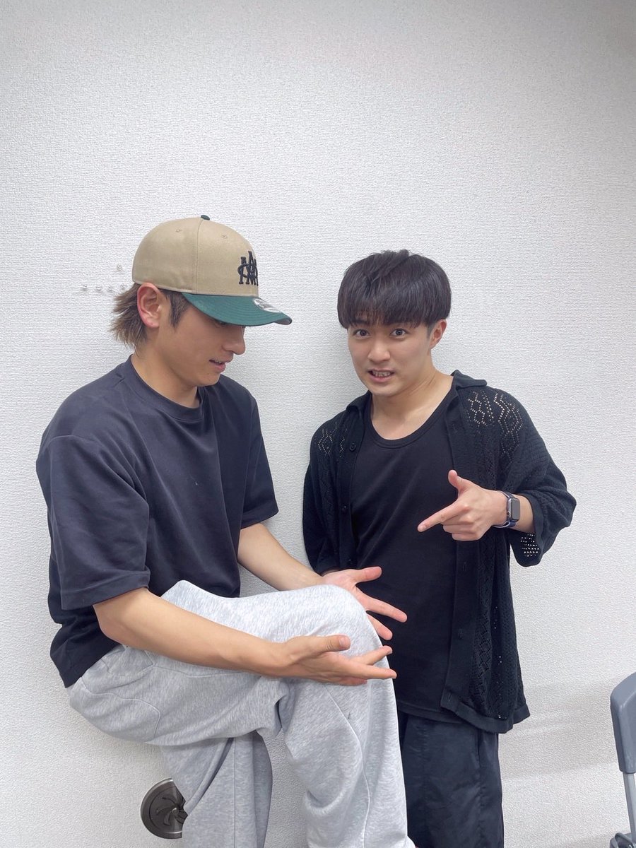 GUM_taisei's tweet photo. 右足も完全復活👍
ということで
稽古順調に進んでいます🏀🔥

#ぼくプリ https://t.co/HhZQMbn4Tm