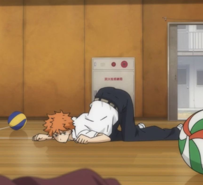 hakeiyuu's tweet photo. why is he always arching 😭😭😭😭 https://t.co/AqsXT2UpHo