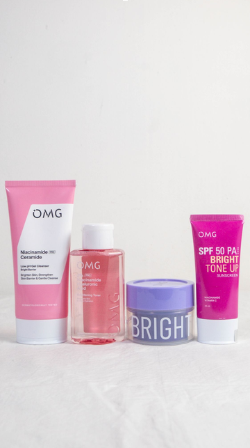 iyangozza's tweet photo. In this economy yang semua-mua mahal, inilooo cuman seratus ribuan aja udah dapet 4 skincare.

Mana cocok lagi, bikin muka aku jadi sehat dan glowing.

ALHAMDULILLAH BANGET! 😭💗💗💗 https://t.co/ElTmLDBszQ