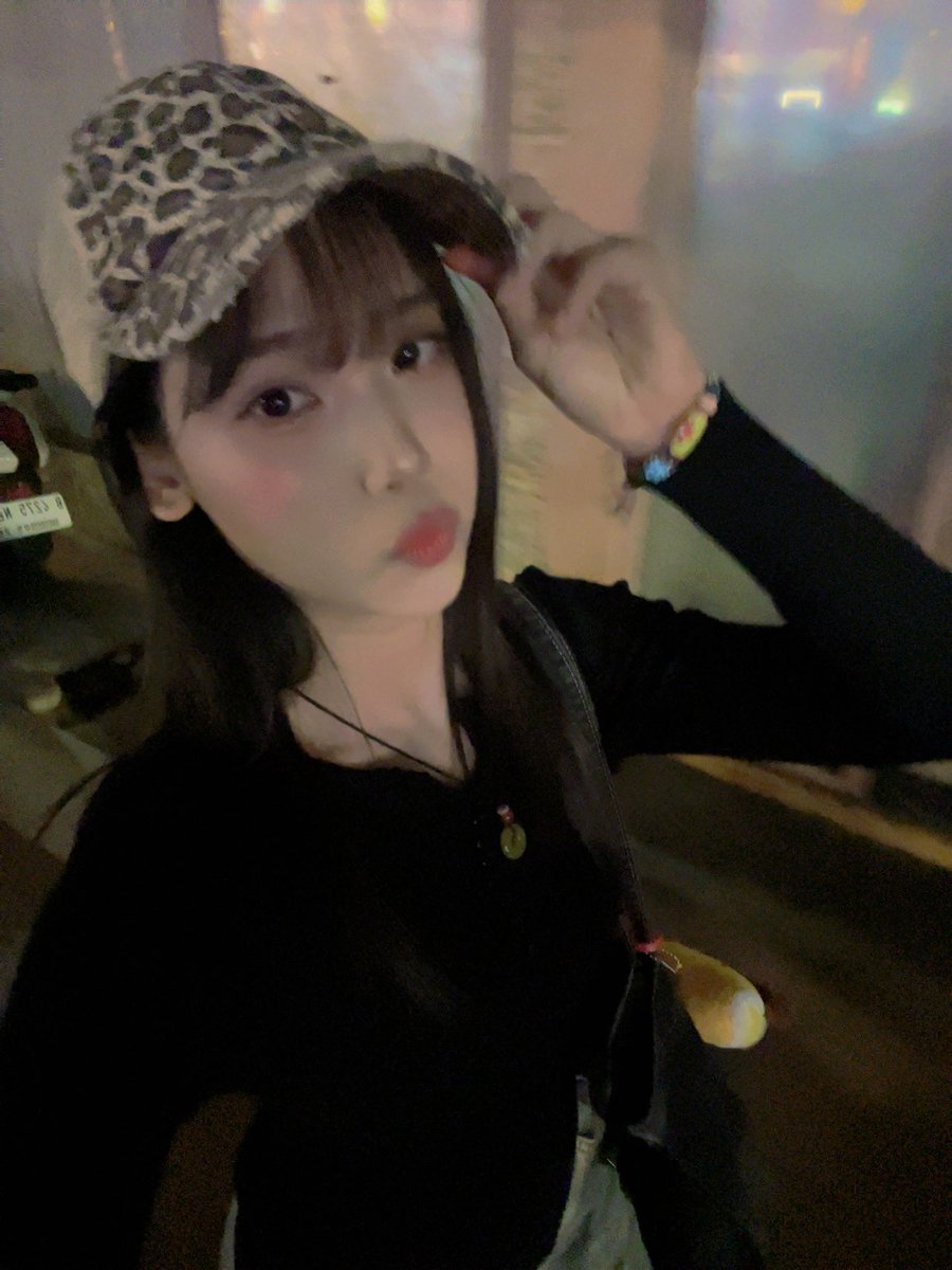 AR_LanaJKT48's tweet photo. #RaBulana Tema BlokM rawr🐆 https://t.co/4ifYK6MgT3