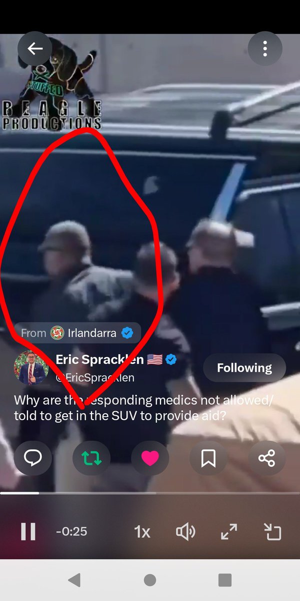 seocountryboy's tweet photo. @EricSpracklen what is this guy moving from the suv https://t.co/tb2FRsbvMZ
