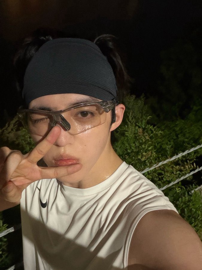 ILYSOOBAD tweet picture