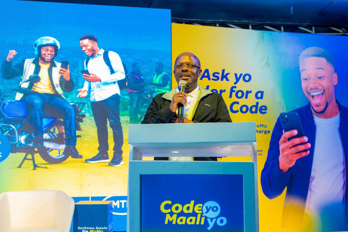 meyveis21's tweet photo. He also hinted on #YinVesta. That riders can save their money on their #MTNMoMo wallets and get an interest every single day ๐ค๐ฝ
#CodeYoMaaliYo
#ThePowerOfMoMo https://t.co/THuhINjMsP