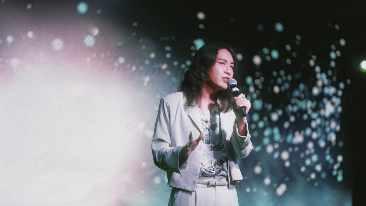 sinsingular's tweet photo. Thank you so much to everyone who made SIN LIVE in Tokyo possible. And also special thank you to @aoi_punclo for being my special guest. See you all again next time! 
📷 #gedhub https://t.co/vY0GuIu3JG