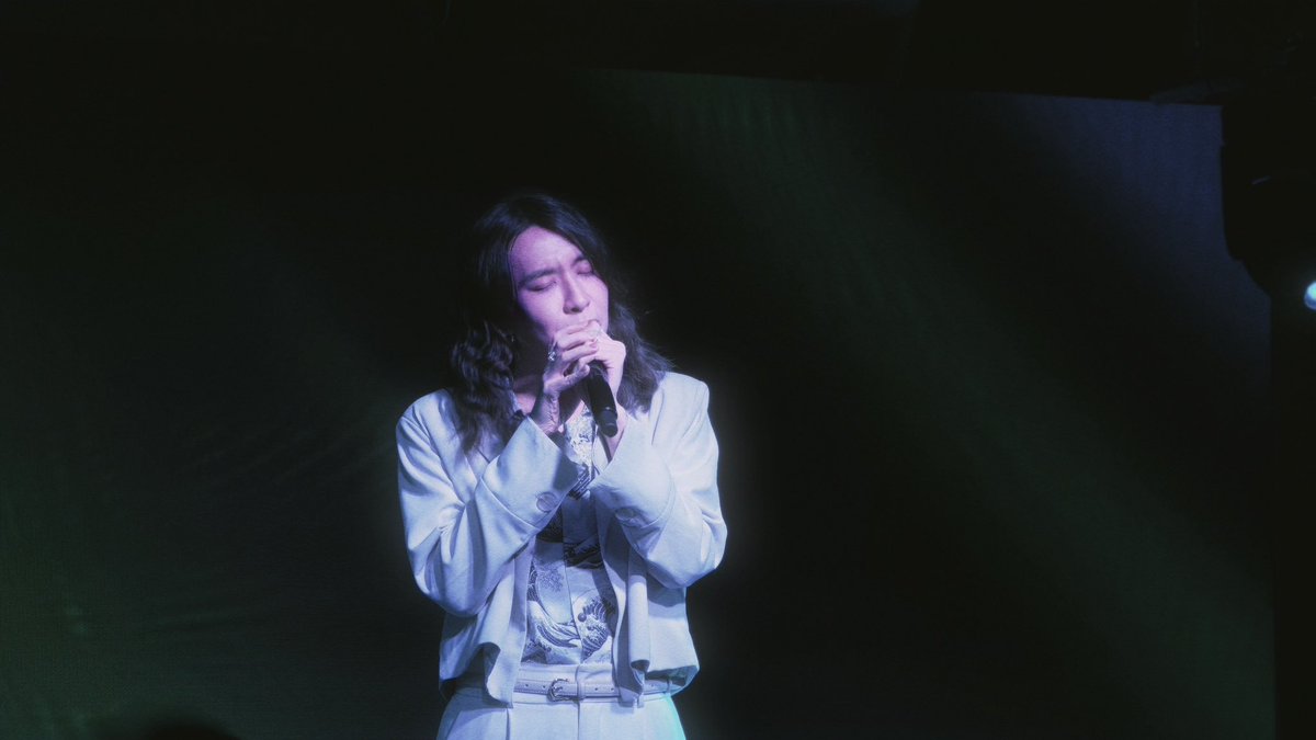 sinsingular's tweet photo. Thank you so much to everyone who made SIN LIVE in Tokyo possible. And also special thank you to @aoi_punclo for being my special guest. See you all again next time! 
📷 #gedhub https://t.co/vY0GuIu3JG