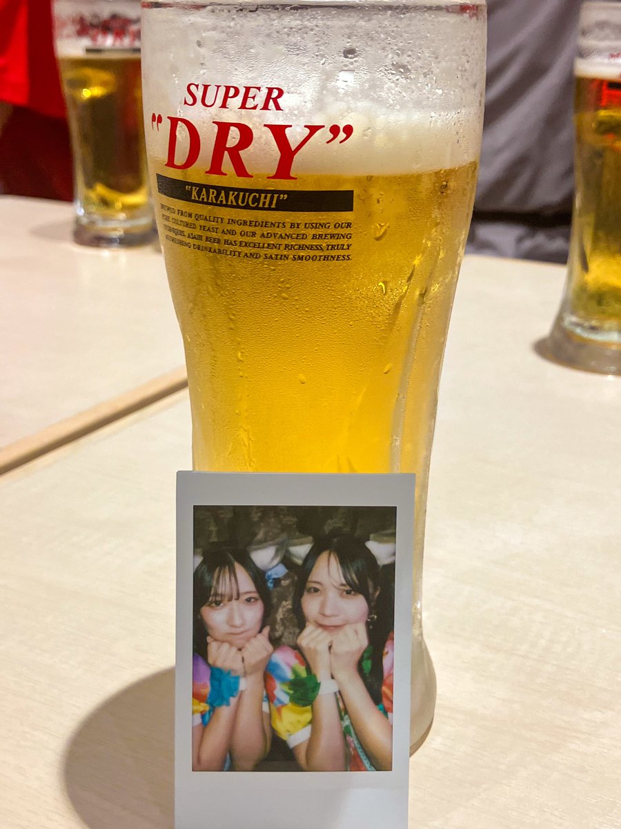 owataul's tweet photo. 普通のサラリーマンだった頃の記憶はもうない。

筋膜ローラー3ショットチェキは、
💙▶︎💚の順にサイン入れしてもらいました。

今日はLOVEを完成させることは出来なかったけど、次に期待。

#CuteRobin https://t.co/RXESQd60M1
