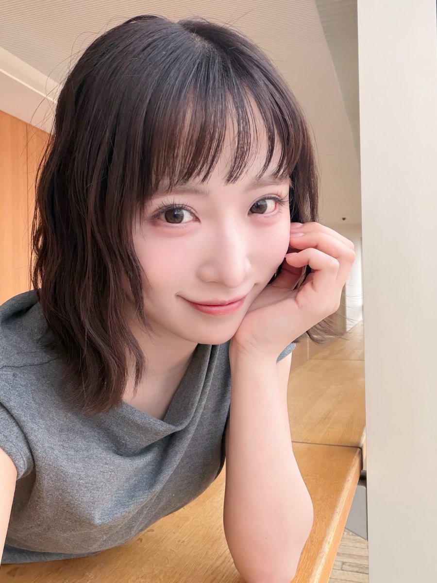 yuiyui_maromaro's tweet photo. オン眉ぱっつんにした小栗有以です https://t.co/SgB1N6a5Gi