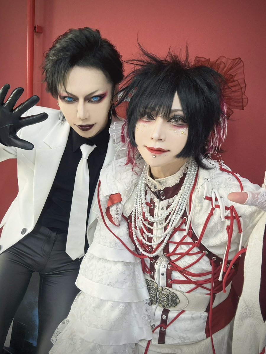 The THIRTEEN真緒チェキ⑫ 真緒 (@mao_Sadie) / Posts / X