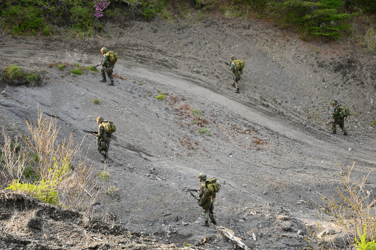 MILITARY_BASICS's tweet photo. イベント #MILITARYBASICS は数々のミリタリーイベントが行われている旧浅間サーキットで開催します。
広大な会場を余すところなく使い、実際に近い距離感で軍隊の行動を再現します。

ぜひご参加ください！
▼イベント詳細、参加フォームはこちら
https://t.co/7i8ZPcjDd2 https://t.co/cY8V8DNYQQ