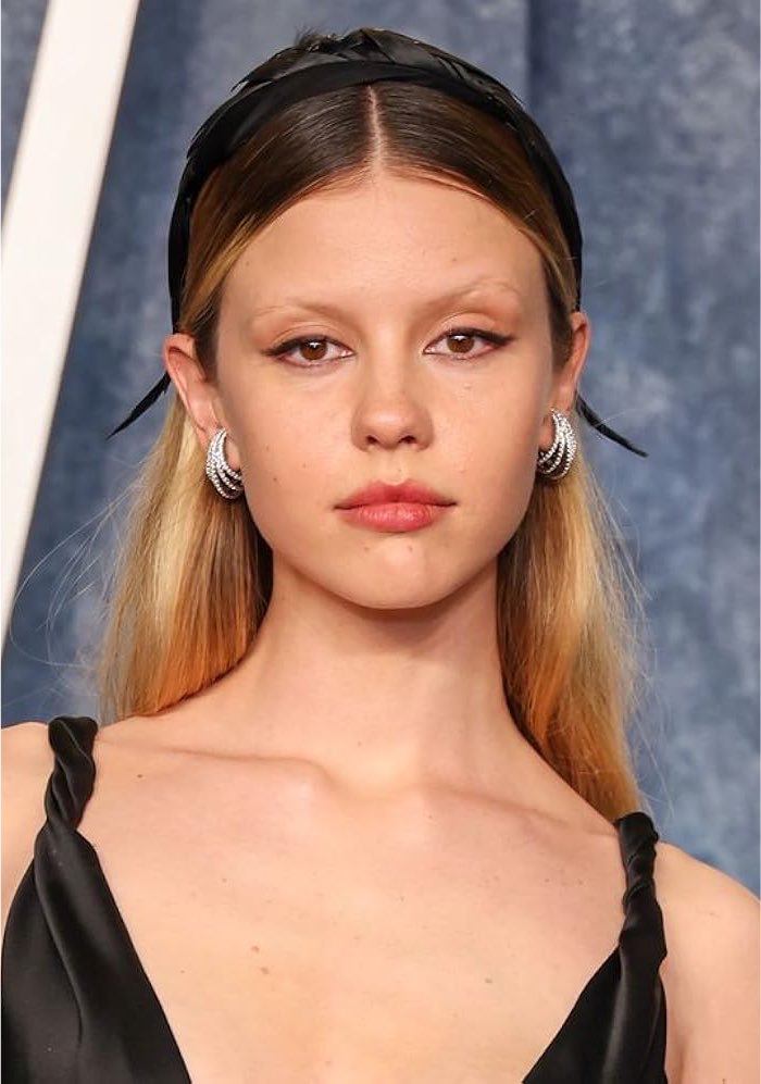 poponze's tweet photo. Mia Goth viverá papel de antagonista em “Pânico 8”, e Keke Palmer e Kathryn Newton participaram de audições para integrar o elenco da sequência, dizem rumores. https://t.co/Ksvwit4Pbl