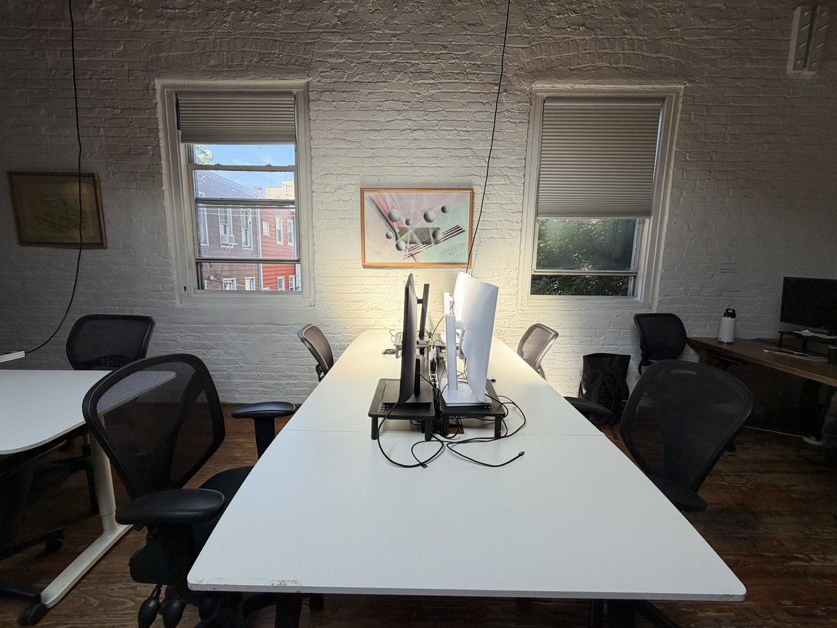 liamdanielduffy's tweet photo. probably my favorite moment of the day is walking into the stillness of @fractaltechnyc in the morning and feeling the possibility of everything that can be created here https://t.co/xhwrNgWcBN