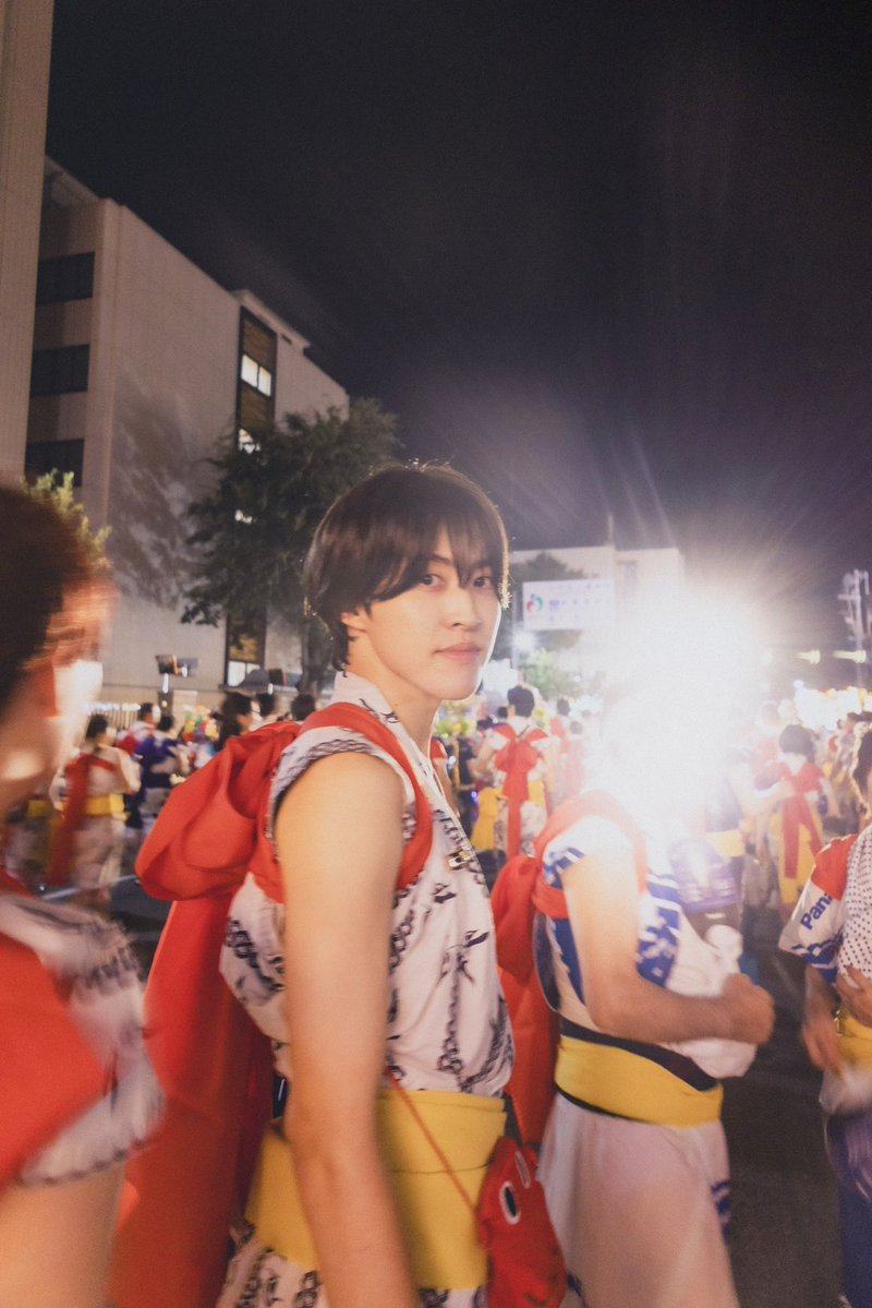shin5_kawasaki's tweet photo. 青森のねぶた祭りにいってきた！！

はねと借りて参加したけど、全てが圧巻だった https://t.co/xAS9QkN64B