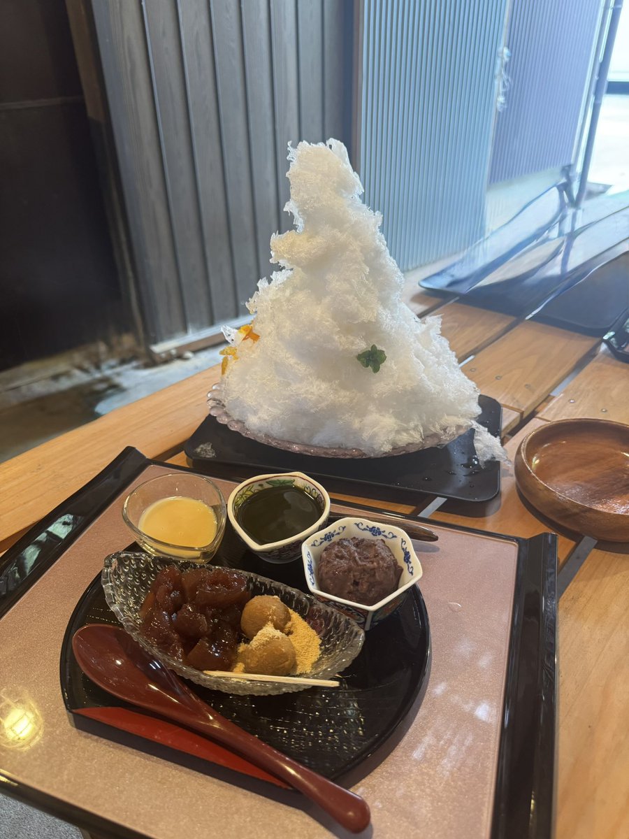 kanaring000's tweet photo. 丸亀市
コンビニ
ダイソー
かき氷 https://t.co/okCE3Q0unF