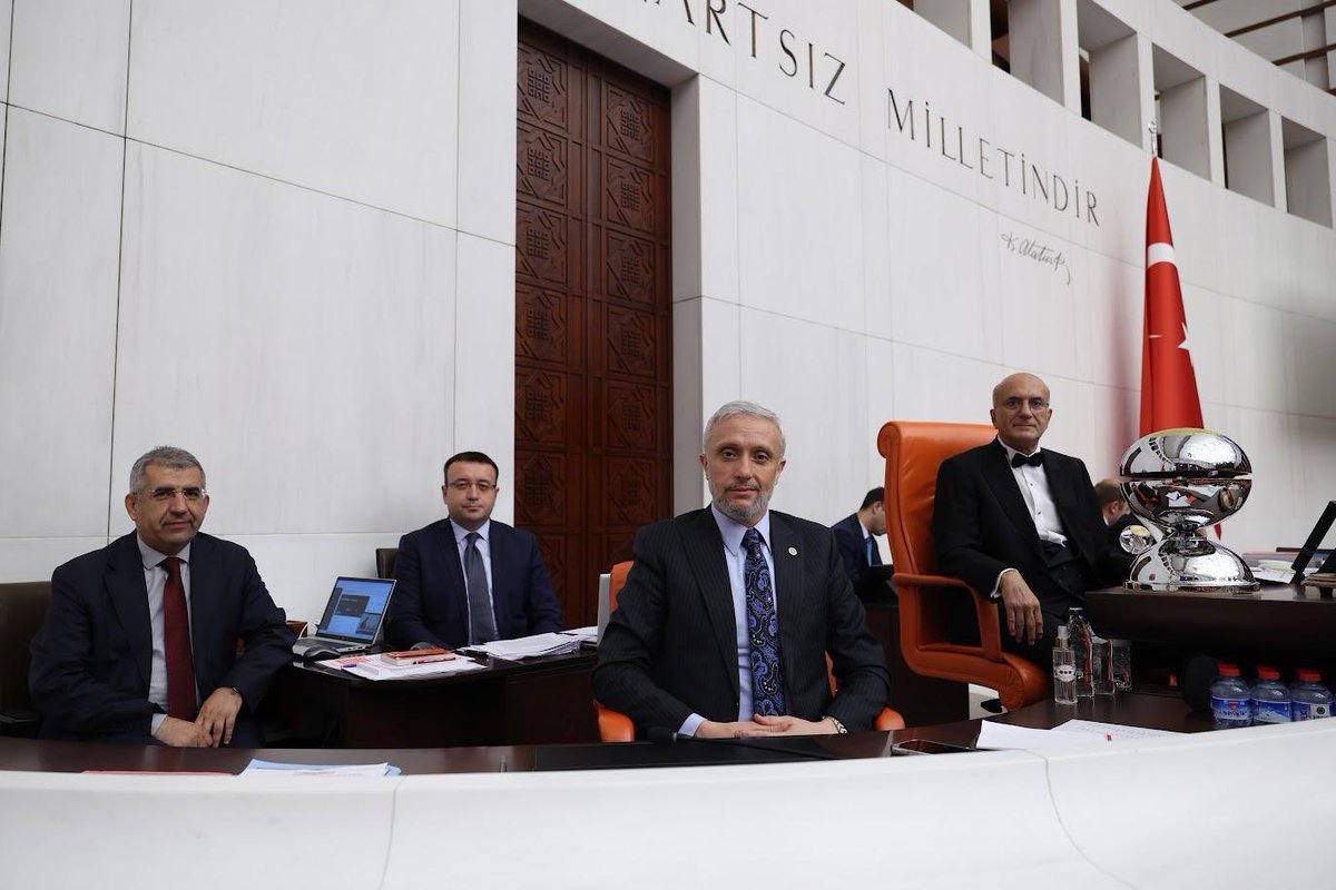 adilbicer43's tweet photo. 📍TBMM

Gazi Meclisimizde Divan nöbetimizle Genel Kurul çalışmalarımıza devam ediyoruz.

@TBMMresmi 
@TBMMGenelKurulu https://t.co/EliLrySGVC