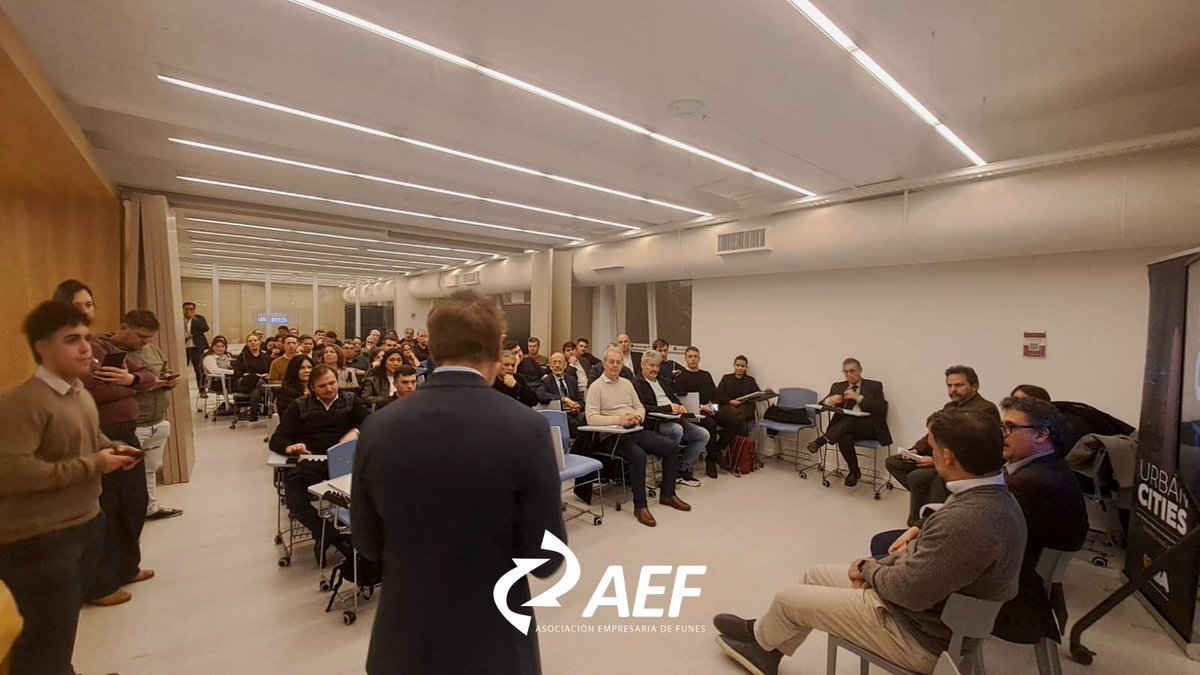 NoceraGerman's tweet photo. AEF participó en #UrbanCities Rosario, un espacio de debate sobre ciudades inteligentes, innovación y transformación digital para impulsar una gestión pública más eficiente. #AEF #Funes
@AsociacionFunes https://t.co/rAnZMIfkmJ