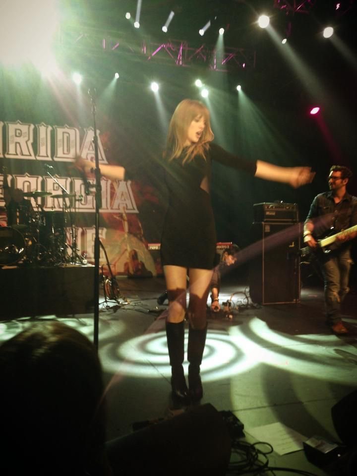 vinylfolklore's tweet photo. i just love the idea of rockstar taylor https://t.co/ujxuqLur6N