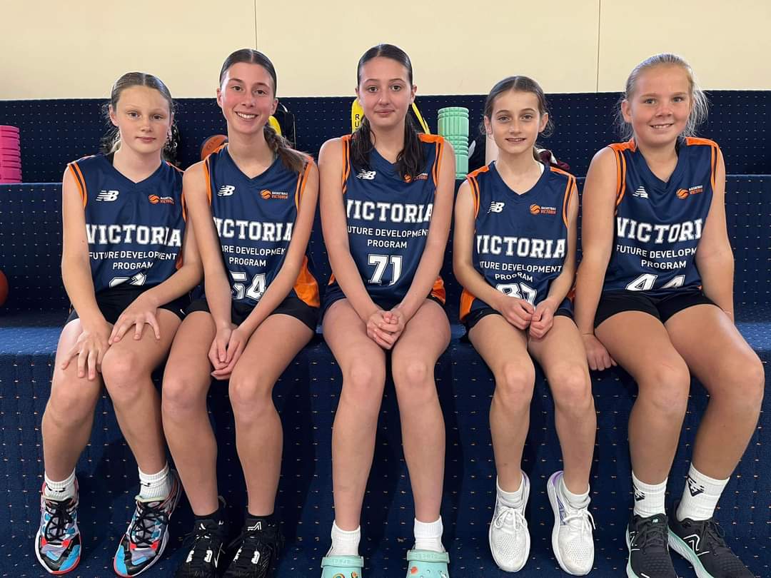 MaddiStone22's tweet photo. That's Me Maddi Stone in the middle, I was selected for the Basketball Victorias Future Development Program. https://t.co/1sTMHay3Z1
