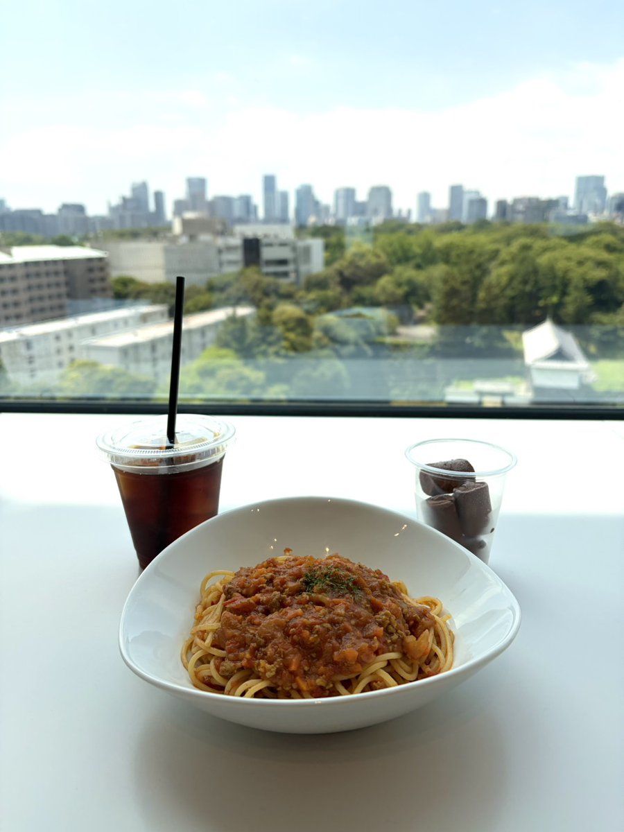 ayakayamamori's tweet photo. 桜日和も「ごゆるりよりみちカフェめぐりキャンペーン」第1期に参加します🌸

対象は、ぴかいちカレーorキーマカレーパスタ＋生チョコアイス＋お好きなドリンクのセットです🍛

8/18スタート！お待ちしております😊

🐻サイトURL：https://t.co/94UPxG7siZ

#ごゆるりよりみちカフェめぐりキャンペーン https://t.co/kNcQShLaXi