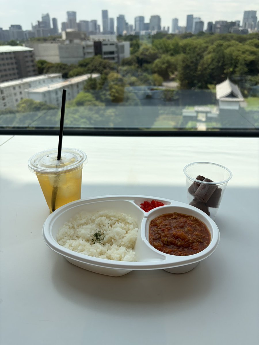 ayakayamamori's tweet photo. 桜日和も「ごゆるりよりみちカフェめぐりキャンペーン」第1期に参加します🌸

対象は、ぴかいちカレーorキーマカレーパスタ＋生チョコアイス＋お好きなドリンクのセットです🍛

8/18スタート！お待ちしております😊

🐻サイトURL：https://t.co/94UPxG7siZ

#ごゆるりよりみちカフェめぐりキャンペーン https://t.co/kNcQShLaXi