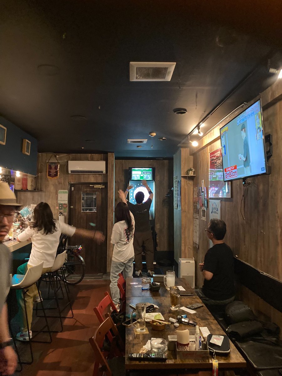 diningbarjam's tweet photo. こんばんは♪ 
本日はJAPANリーグプレーオフ1戦目ですね🎯　
皆さま楽しんで頑張ってます‼️
さ〜頑張りましょう🔥

#ダーツバー #ダーツ #darts #東村山 #DiningBarJam ダイニングバージャム ダーツ���きな人と繋がりたい おひとりさま歓迎 https://t.co/gCtMHXZwnb