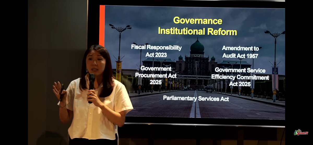 Cashisnotking1's tweet photo. Voting PH, no different from voting BN/PN? No reform? 

Or u dont bother to know?

I never vote for promises

I voted PH 1 to prosecute the kleptocrat, 

else Najib would be still our PM &amp; FM

else our 1MDB debt would be > 51 billion

else we wouldn’t recover 31 billion 

1/2 https://t.co/emhz9w57O5