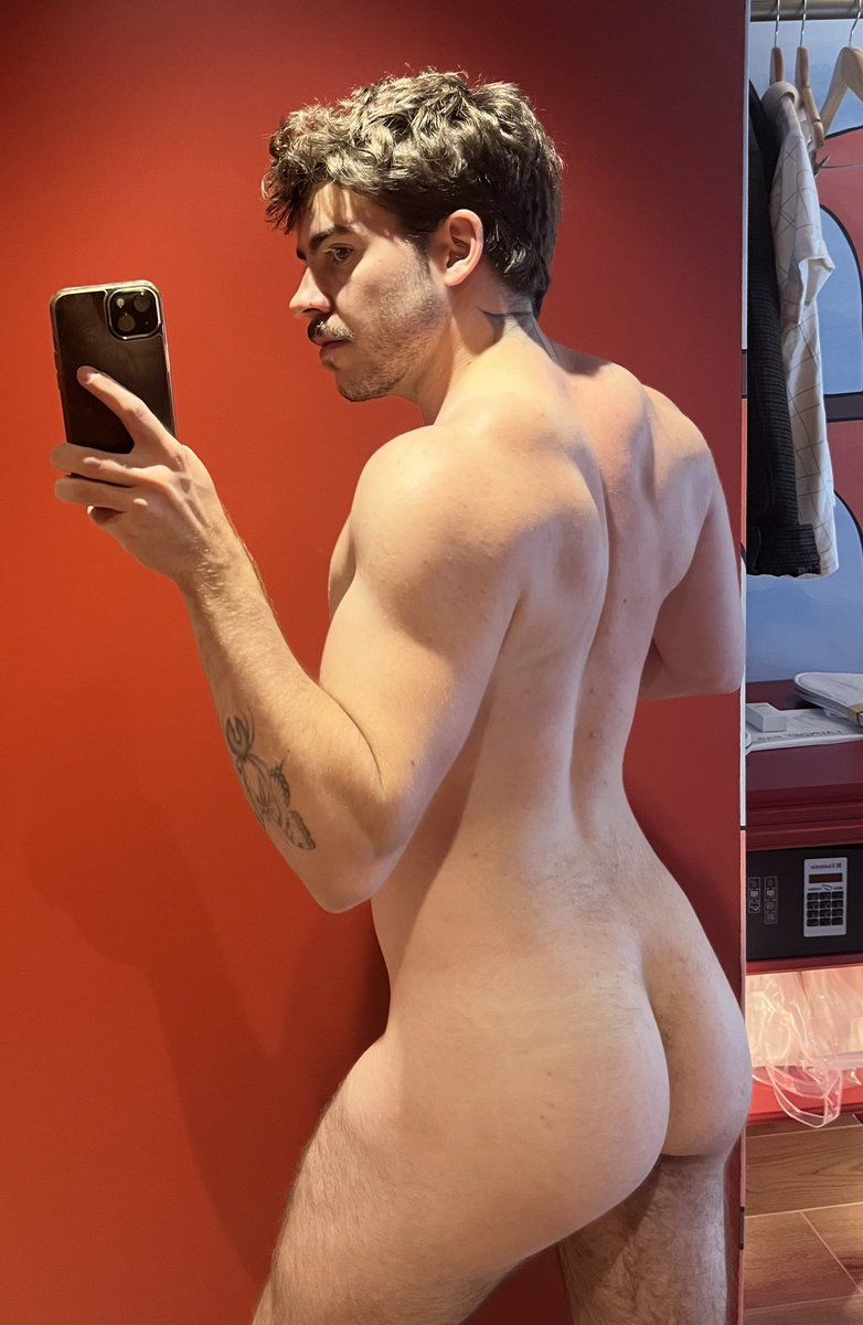 XGuyPussyX's tweet photo. Oh hey 👋🏻 https://t.co/YKxCydKYHM