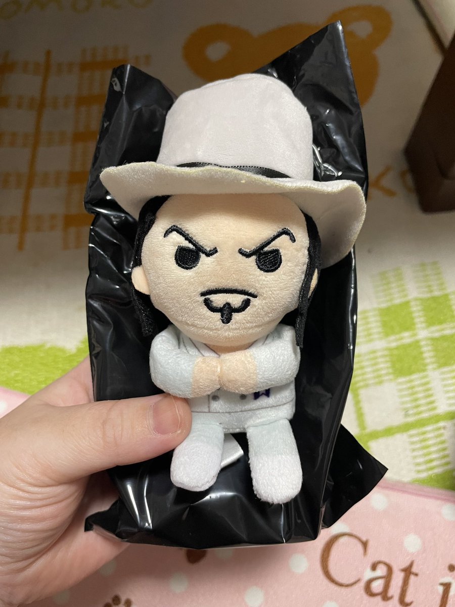 Rusj56's tweet photo. 【交換・譲渡】
USJ ユニバ　ワンピース　ONEPIECE　コレクタブルマスコット　ぬいぐるみ

〈譲〉
ルッチ

〈求〉
ルフィ＞定価

現地手渡し＞大阪梅田での手渡し＞郵送での交換・譲渡
7日、11日パークいます。
それ以外の日は梅田での手渡し、郵送での交換可能です。
検索から気軽にお声掛け下さい。 https://t.co/FoGTW7NH8o