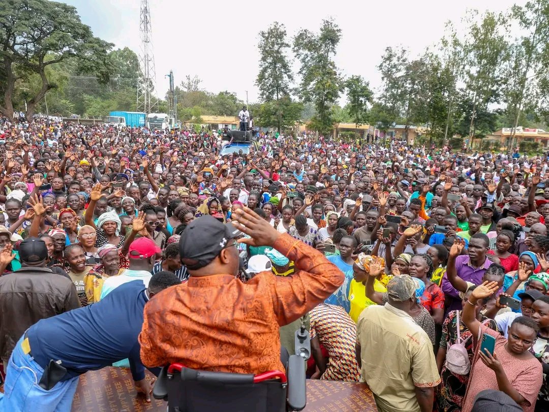 Masika_039's tweet photo. Tim Wanyonyi is spreading the Sifuna Gospel in Kimaeti Bungoma.
That's my Governor. https://t.co/FbL3NjsZqo