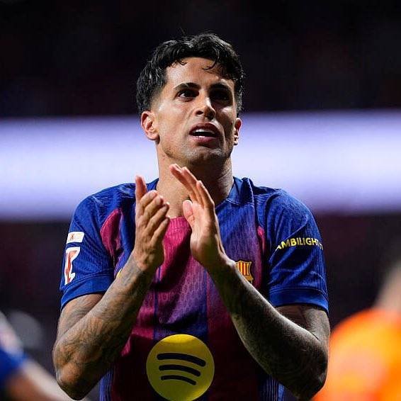 opimpibar1's tweet photo. I don't know why Barcelona are delaying the Cancelo deal. Are they having doubts? €10m is very cheap for a player of his quality, and he also needs a good pre-season. https://t.co/GEMGBVxp9U