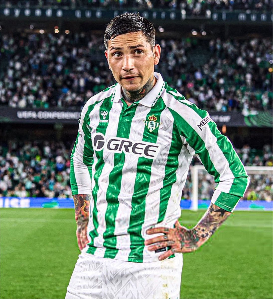 AlejoGerbaudo1's tweet photo. Caso Chimy Ávila:

#RosarioCentral tiene chances de cerrar al delantero.

La prioridad era seguir en Europa. Con el correr del mercado de pases, #Boca y #Central se acercaron.

Salarialmente la diferencia es muy grande con #Betis. Es la primera vez en lo que va de mercado, que si tiene chances concretas de llegar a #RC.