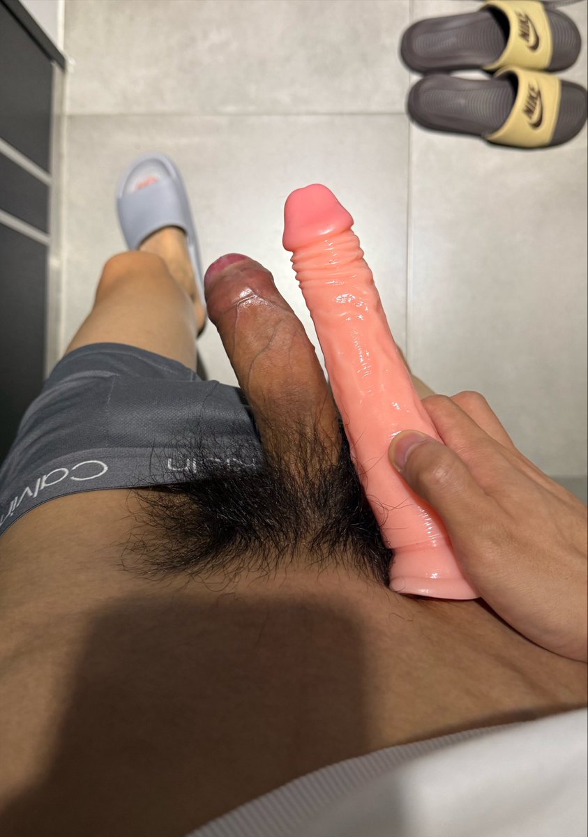 Aaron20yyyyyyy's tweet photo. 後悔買了這根有人要嗎🤣🤣 https://t.co/7xDGAR0oI6