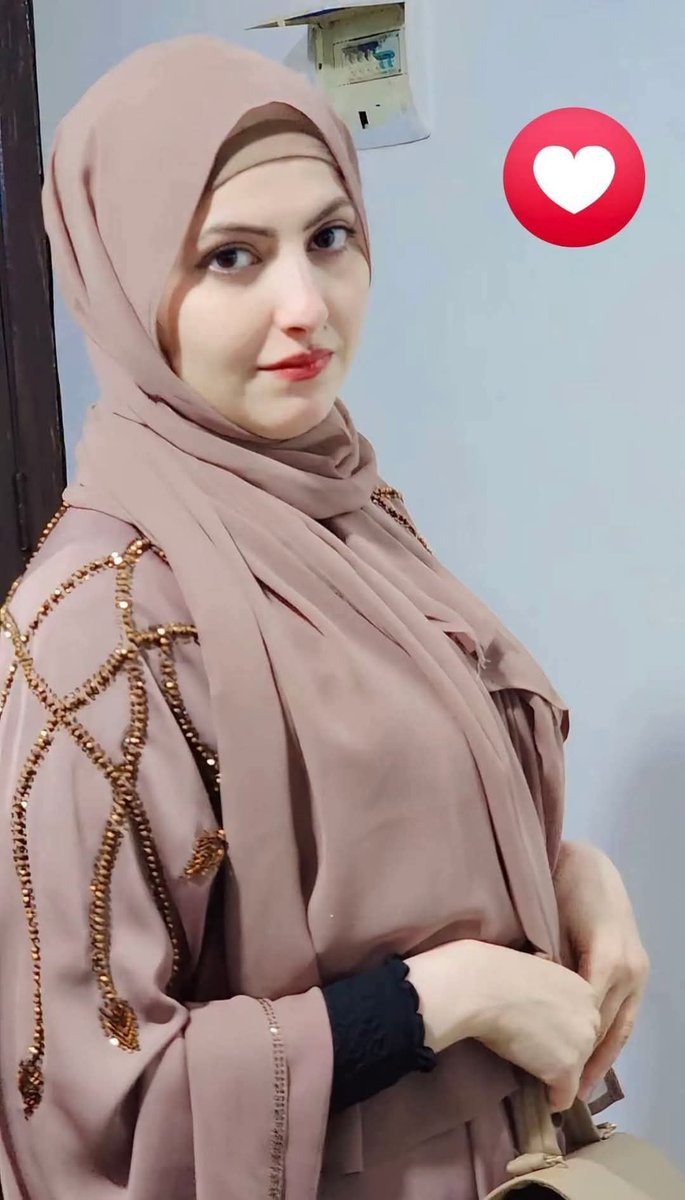 Masear2121's tweet photo. #مساء_الخير_والسعادة
سعوديه ارمله عمرها 40 تسكن الرياض قبيليه موضفه قطاع حكومي ترغب بزواج على بيتها بدون اطفال لون البشره بيضاء بياض شامي 
شروطها رجل محترم يخاف الله يقدر الحياة الزوجيه 

#matching2026 https://t.co/EgEWms84t8