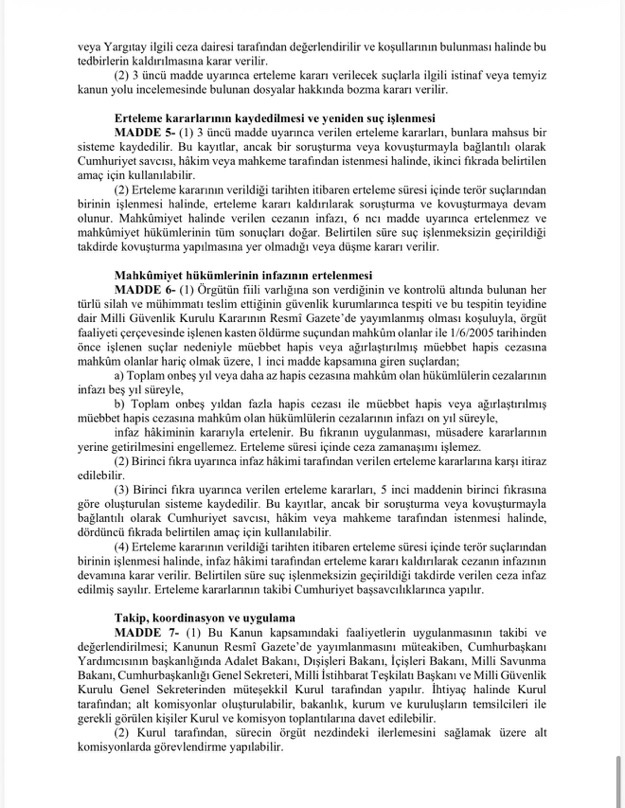 NaimBaburoglu's tweet photo. 12 maddelik “Millî Dayanışma ve Toplumsal Bütünleşmenin Güçlendirilmesine Dair Kanun Teklifi”
tam metni:
1. madde çok önemli: 
"PKK/KCK terör örgütünün ve bununla bağlantılı her türlü oluşumun fiili varlığına son verdiğinin ve kontrolü altında bulunan her türlü silah ve mühimmatı teslim ettiğinin güvenlik kurumlarınca tespiti ve bu tespitin teyidine..."
-Bu maddede, Türkiye (PKK), Suriye (YPG/SDG), Irak (PÇDK) ve İran'da (PJAK) bulunan KCK'ya bağlı terör örgütleri kastediliyor. Bu durumda, Suriye ve İran'daki PKK'nın kolu da silah ve mühimmatı teslim etmek durumunda.