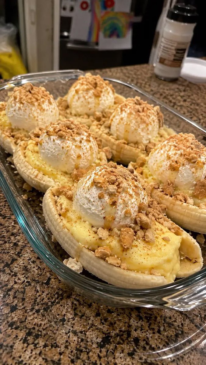 bossbabejass's tweet photo. Banana Pudding Lovers 😍 https://t.co/lDRRa06pWg