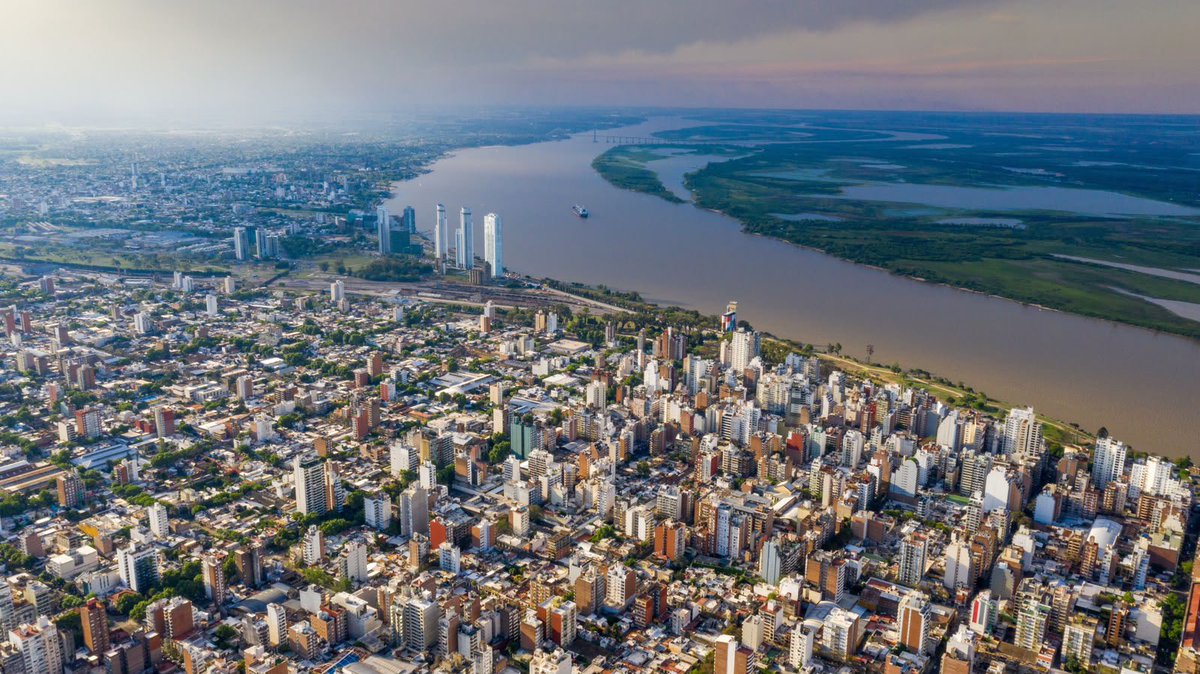fangelini's tweet photo. Hace 174 años Rosario fue declarada ciudad.

Hoy, el desafío es aprender lo que fuimos y construir lo que queremos ser.

Una ciudad segura, con más oportunidades, más inversiones, más trabajo y que vuelva a liderar desde la innovación, la producción y el deporte.

Lo mejor de Rosario todavía está por venir.