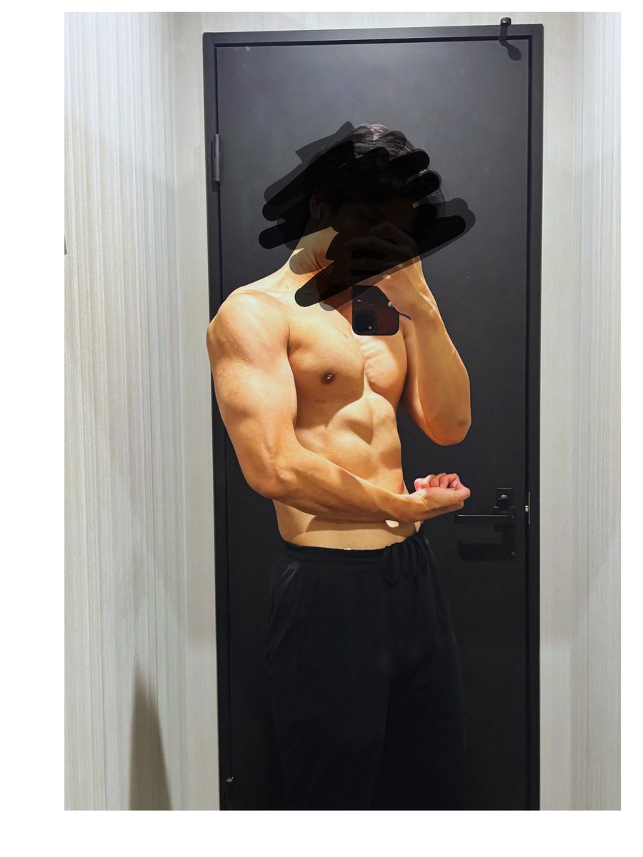 avedan_oshare's tweet photo. ジムトレ終了！
#筋トレ好きと繋がりたい 
#筋トレ初心者 
#筋肉 https://t.co/fvewgk9cxE