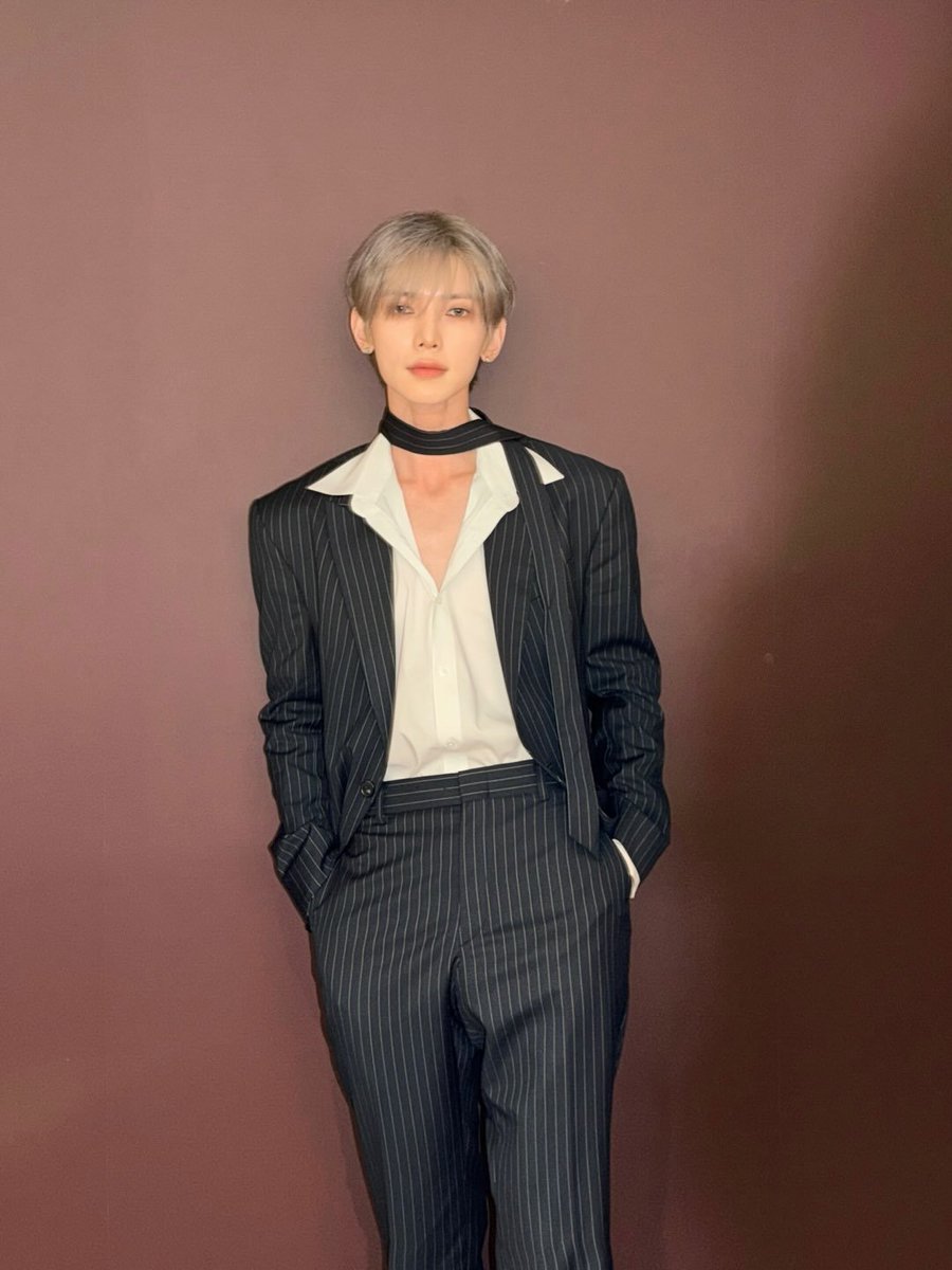 ATEEZUD's tweet photo. [📷] 260805 IG Story: YEOSANG

"😎…..😂"
.
https://t.co/M8Rn7MJtXn
#ATEEZ #에이티즈 #YEOSANG @ATEEZofficial https://t.co/42MKgYK8KB