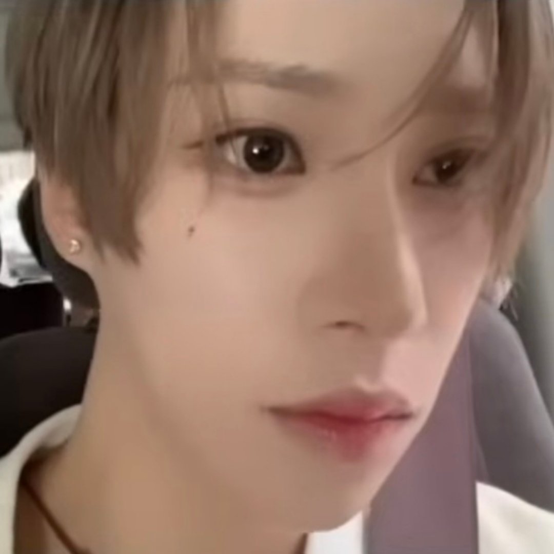 vampzjh's tweet photo. this pretty genre of hao https://t.co/zaF4FKe3hj